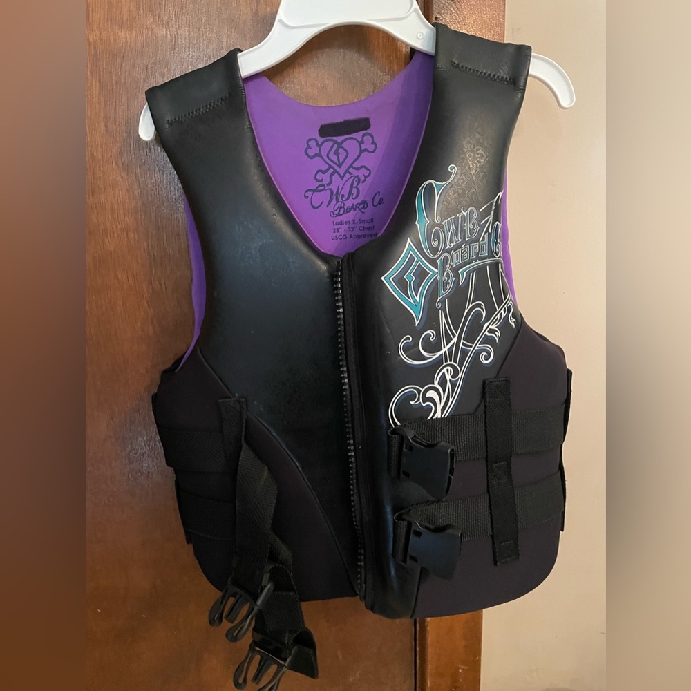 CWB life jacket XS